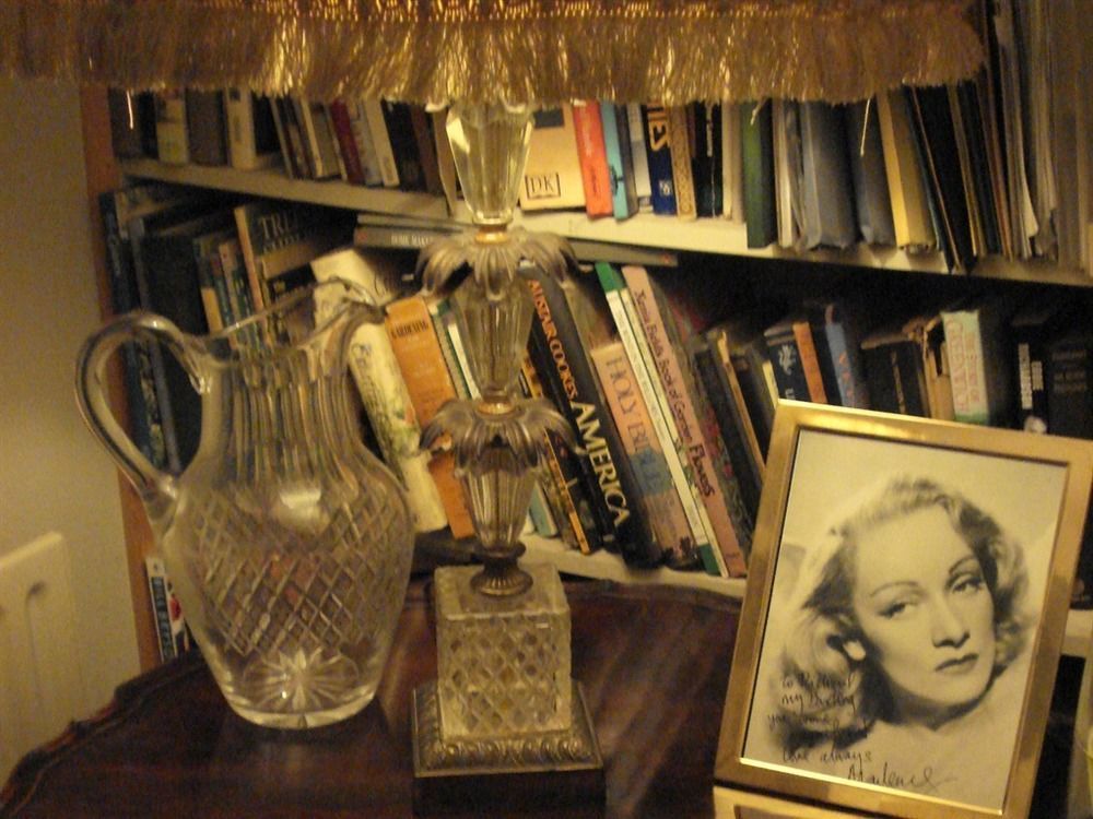16 St Alfeges Bed & Breakfast Лондон Екстериор снимка